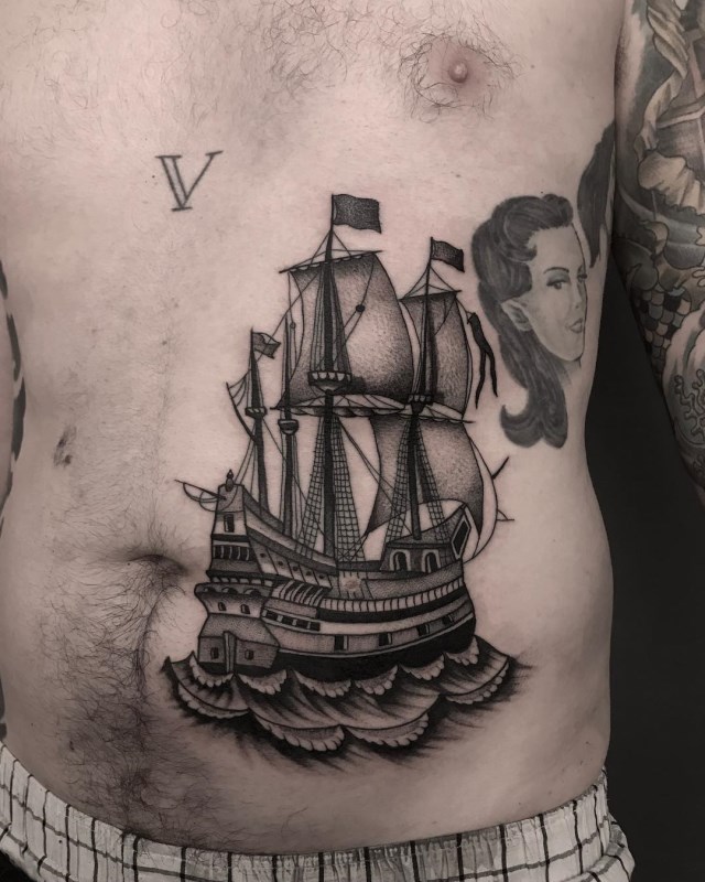 Traditional Tattoo Ideas & Meanings - Anchors, Daggers, Flash, Ships & More... Traditional Tattoo Ideas & Meanings - Anchors, Daggers, Flash, Ships & More...